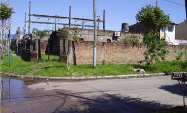 PARS 3088, esquina Lima, Isidro Casanova