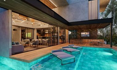 Exclusiva vivienda en residencial privada residencial Yucatán Country Club.