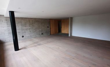 DEPARTAMENTO CON BUENA ILUMINACIÓN