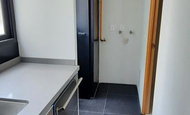 DEPARTAMENTO CON BUENA ILUMINACIÓN