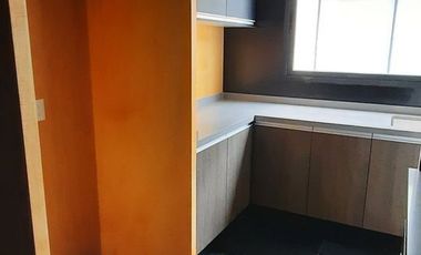 DEPARTAMENTO CON BUENA ILUMINACIÓN