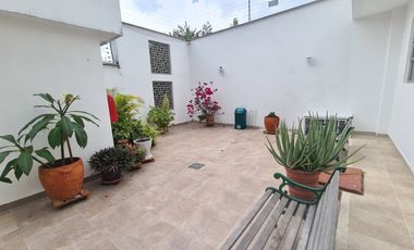 COD. 643 - SE ARRIENDA CASA - BARRIO: EL SOCORRO