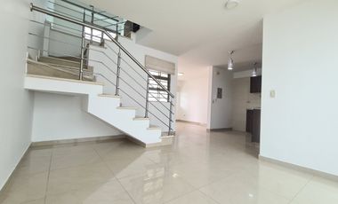 COD. 643 - SE ARRIENDA CASA - BARRIO: EL SOCORRO