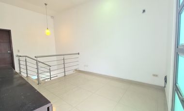 COD. 643 - SE ARRIENDA CASA - BARRIO: EL SOCORRO