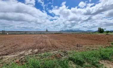 Land for sale in Huai Sai Nuea, Phetchaburi