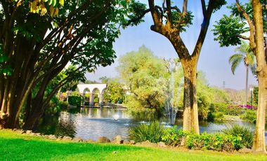 Muy bonita casa en exclusivo condominio en Sumiya