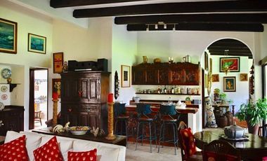 Muy bonita casa en exclusivo condominio en Sumiya