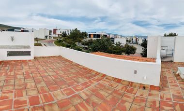Casa En Venta En Senderos De Monte Verde.