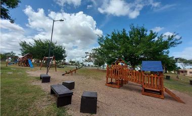 Sea Confiable Vende Casa en Arboledas Cluster Los Olivos