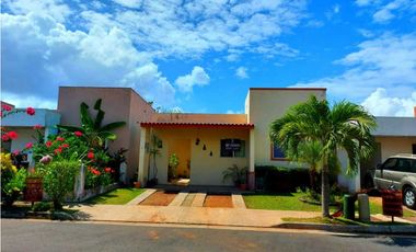 Sea Confiable Vende Casa en Arboledas Cluster Los Olivos