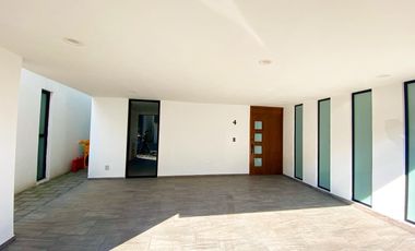 HERMOSA CASA EN RENTA EN METEPEC, SALIDA RAPIDA A CDMX, ZONA PILARES.