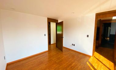HERMOSA CASA EN RENTA EN METEPEC, SALIDA RAPIDA A CDMX, ZONA PILARES.