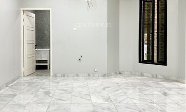 Disewa Rumah Pondok Indah Siap Huni Pinggir Jalan Utama