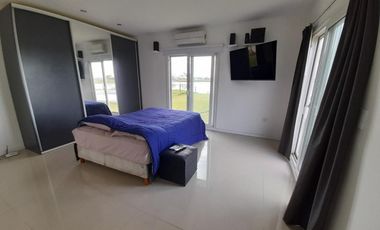 ALQUILER TEMPORARIO CASA DE 4 AMBIENTES CON COSTA DE LAGUNA!!!!!!!!!!!!!!!!!