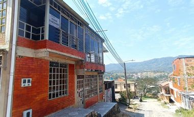 casa en venta en centro. Cod V990