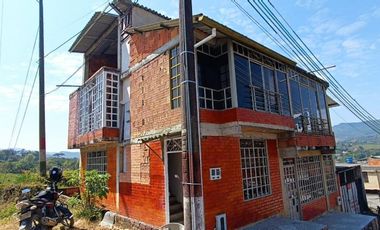 casa en venta en centro. Cod V990