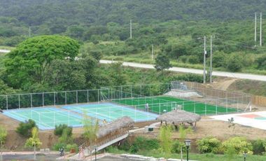 Vendo Hermoso Terreno de 305 m² en Playa Escondida / Manabi