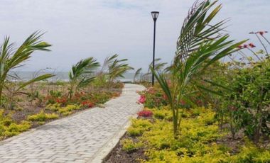 Vendo Hermoso Terreno de 305 m² en Playa Escondida / Manabi