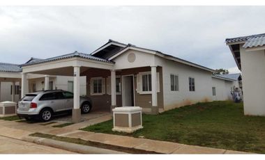 ALQUILO Y VENDO HERMOSA CASA EN ARRAIJAN PLAYA DORADA 3R