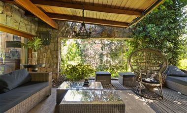 Casa en arriendo de 4 dorm. en El Arrayan