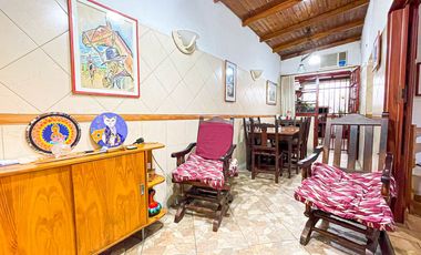 Venta Casa 4 ambientes c/patio y terraza Ciudadela