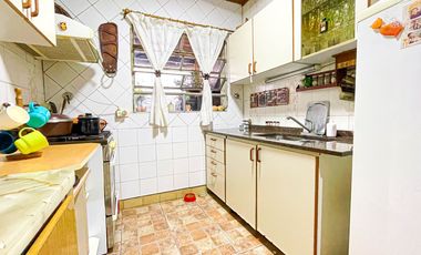 Venta Casa 4 ambientes c/patio y terraza Ciudadela