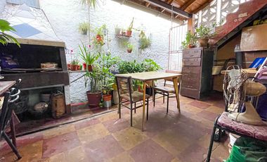 Venta Casa 4 ambientes c/patio y terraza Ciudadela