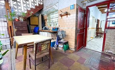 Venta Casa 4 ambientes c/patio y terraza Ciudadela