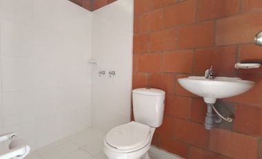 casa en arriendo en manzanares. Cod A114046