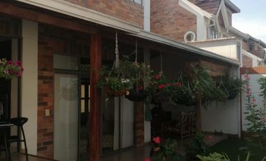 casa en venta en c.c lagos del cacique. Cod V2047