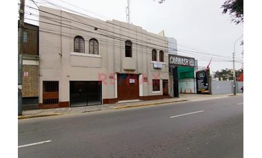 Alquilo Local Comercial En Primer Piso Puerta A La Calle