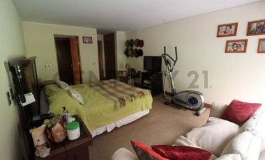 SE VENDE CASA 6 DORMITORIOS EN LO BARNECHEA