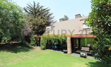 SE VENDE CASA 6 DORMITORIOS EN LO BARNECHEA