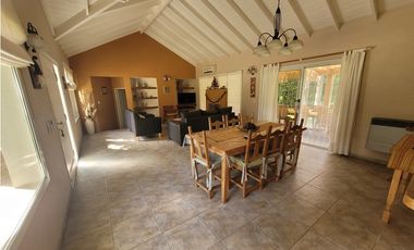 Casa en Venta- Zona Norte - 4 ambientes + Dep. Servicio