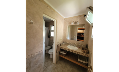 Casa en Venta- Zona Norte - 4 ambientes + Dep. Servicio
