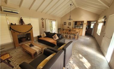 Casa en Venta- Zona Norte - 4 ambientes + Dep. Servicio