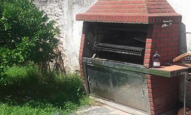 VENTA CASA 4 AMBIENTES MERLO NORTE