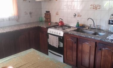 VENTA CASA 4 AMBIENTES MERLO NORTE