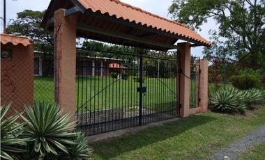 VENDO CASA EN CHAME CORONADO 5R