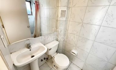 Hermosa casa en venta de 6 dorm. en Peñalolén