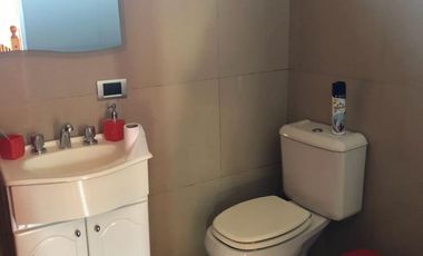 Chalet ubicado a 50 metros de Avenida Monteverde .