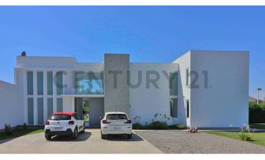 Maravillosa casa Amoblada!! Calera de tango