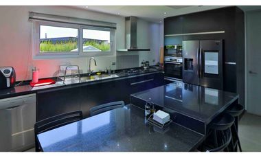 Maravillosa casa Amoblada!! Calera de tango