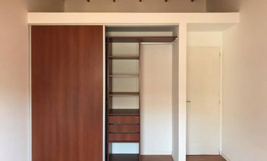 Excelente unidad duplex tres ambientes con patio y garaje