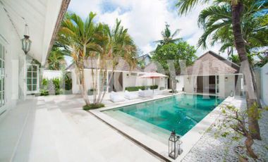 Luxury tropical villa umalas dkt seminyak canggu