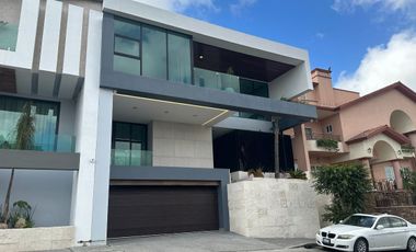 Tijuana, casa en venta, entrega inmediata. Col. Colinas de gua Caliente.