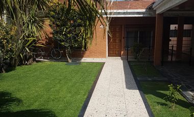 EXCELENTE PH AL FRENTE CON COCHERA