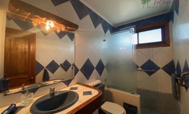 Casa- parcela de 5D/6B +quincho+bodega+piscina en Naltahua