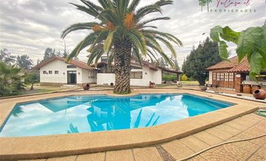 Casa- parcela de 5D/6B +quincho+bodega+piscina en Naltahua