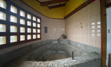 Casa- parcela de 5D/6B +quincho+bodega+piscina en Naltahua